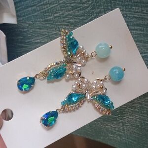 ♥️🐰 5 / $20 Blue Springtime Butterfly Earrings 💙